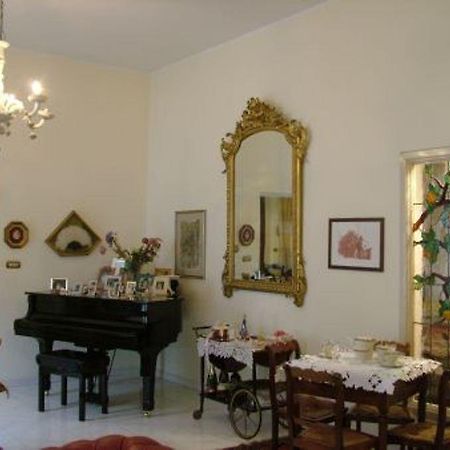 B&B Chez Caroline Napoli Exterior foto